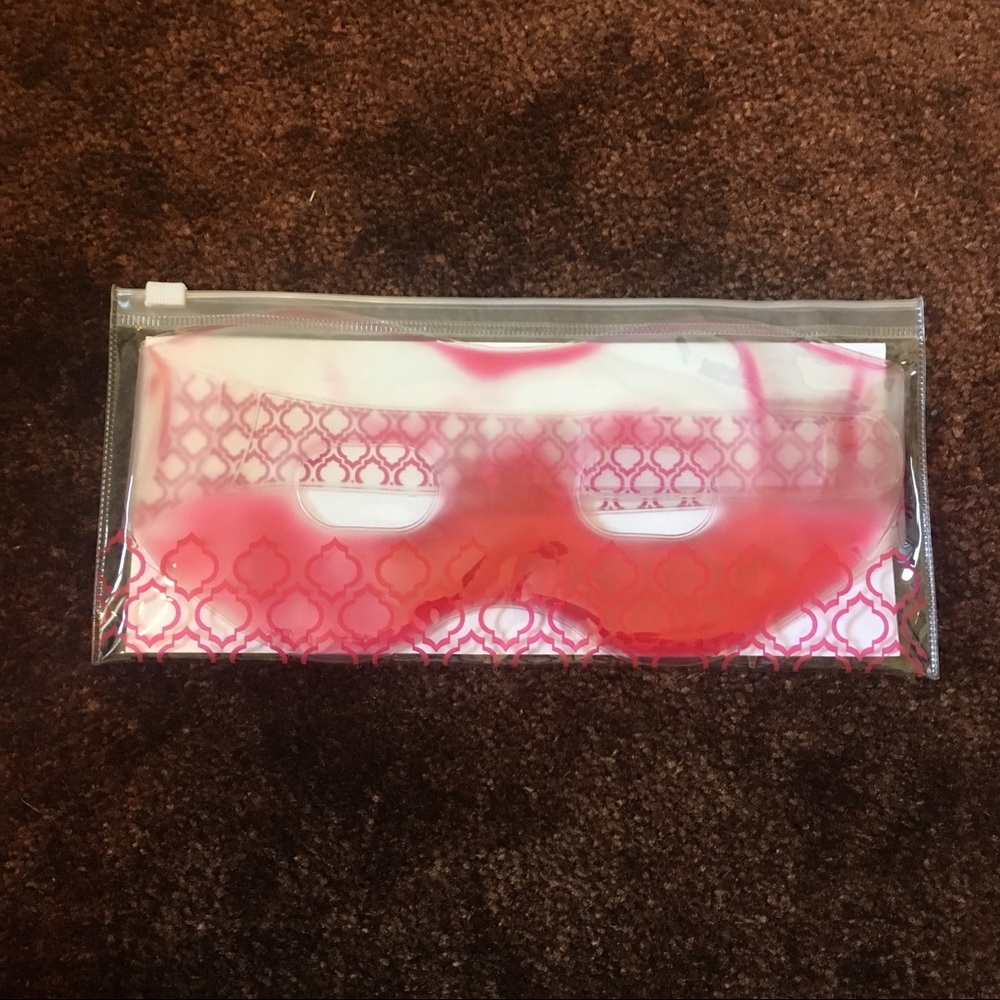 Reusable eye mask